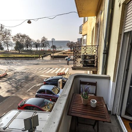Bright & Spacious Riverside Apartment With Balcony Budapest Exterior photo